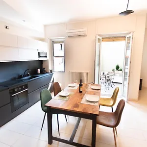 Apartment Sium's, Como